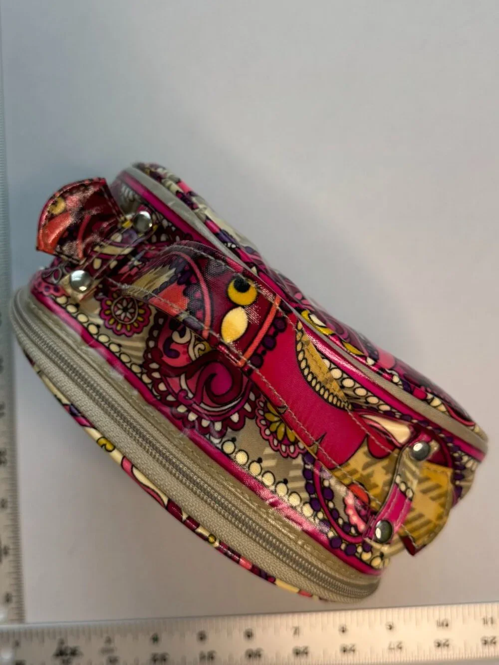 Vera Bradley Paisley Meets Plaid Round Hat Box Jewelry Travel Case Cosmetic Bag
